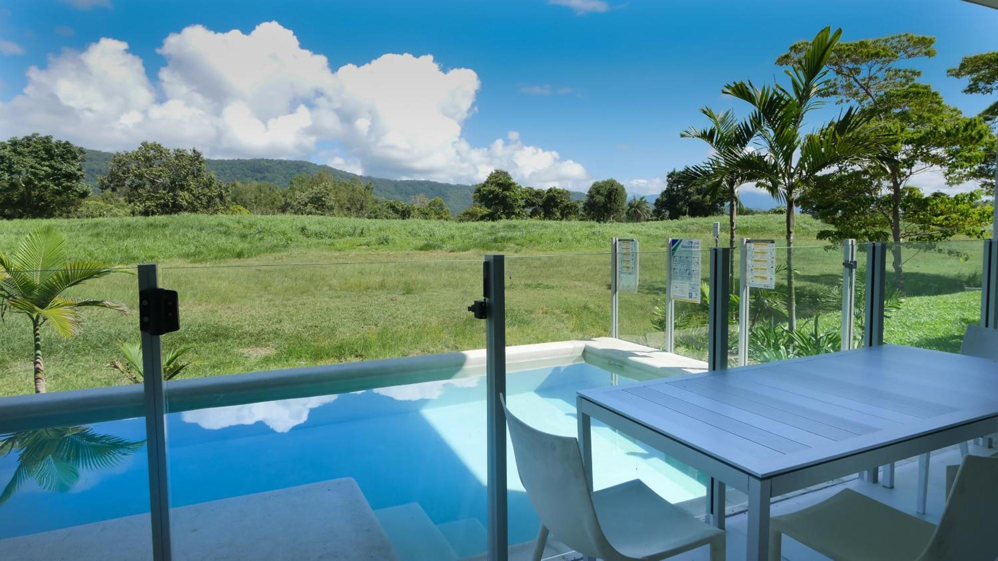 Pool Resort Port Douglas Exterior foto